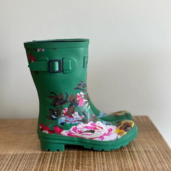 Joules Shoes Joules Wellies In Green Floral Print Poshmark